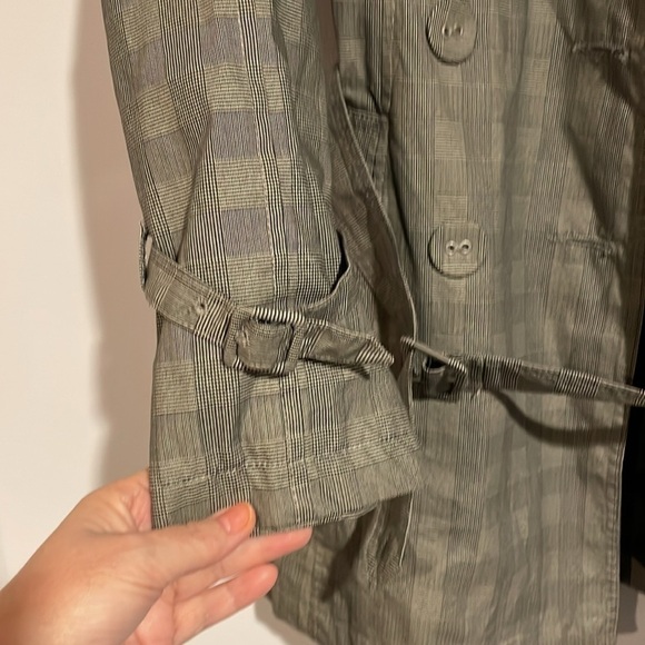 H&M gray mid length trenchcoat size 4 - Picture 3 of 5
